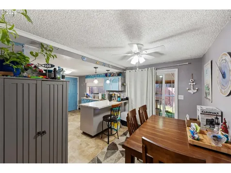 1698 Ash Street North Bend OR 97459