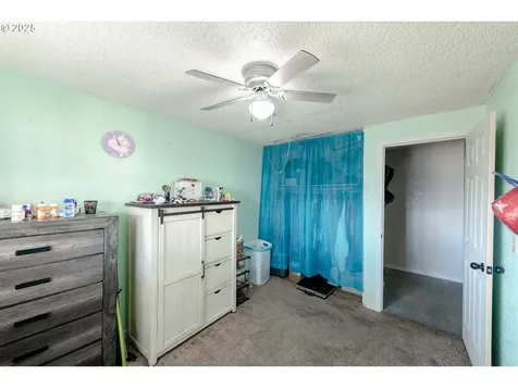 1698 Ash Street North Bend OR 97459