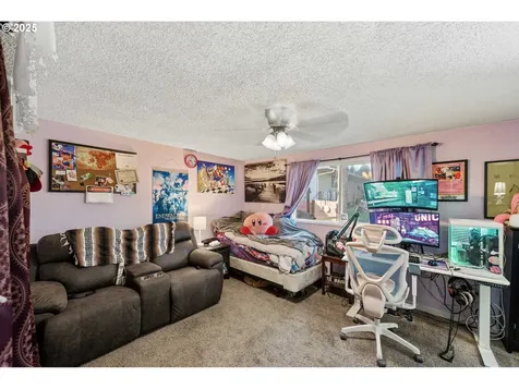 1698 Ash Street North Bend OR 97459