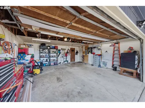 1698 Ash Street North Bend OR 97459