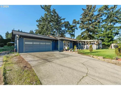 1698 Ash Street North Bend OR 97459