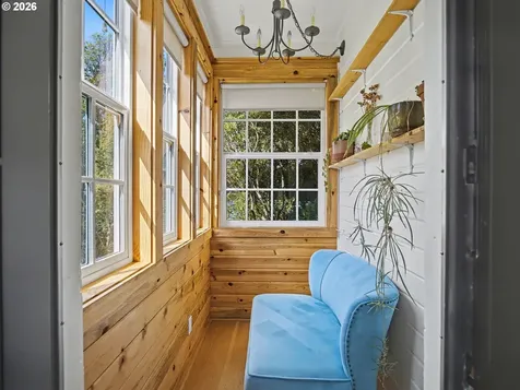 2532 SE Ash Street Portland OR 97214