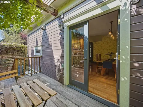 2532 SE Ash Street Portland OR 97214