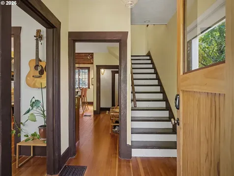 2532 SE Ash Street Portland OR 97214