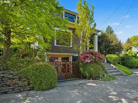 2532 SE Ash Street Portland OR 97214