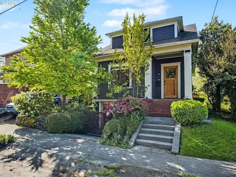 2532 SE Ash Street Portland OR 97214