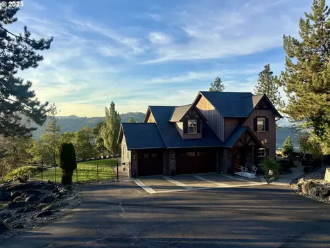 650 Southridge Way Roseburg OR 97470