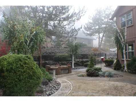 650 Southridge Way Roseburg OR 97470
