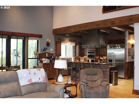 650 Southridge Way Roseburg OR 97470
