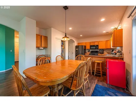 1131 Veronica Lane Eugene OR 97404