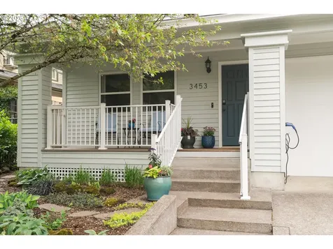3453 E Burnside Street Portland OR 97214