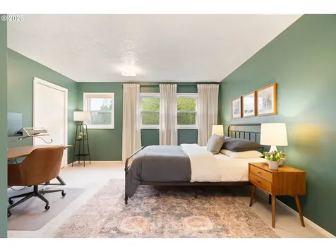 3453 E Burnside Street Portland OR 97214