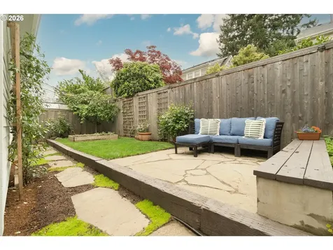 3453 E Burnside Street Portland OR 97214