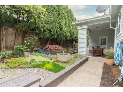 3453 E Burnside Street Portland OR 97214