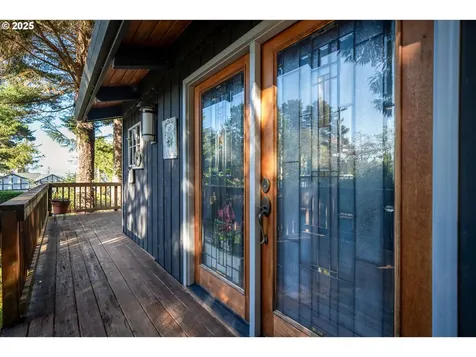 1085 SW Norwood Drive Waldport OR 97394