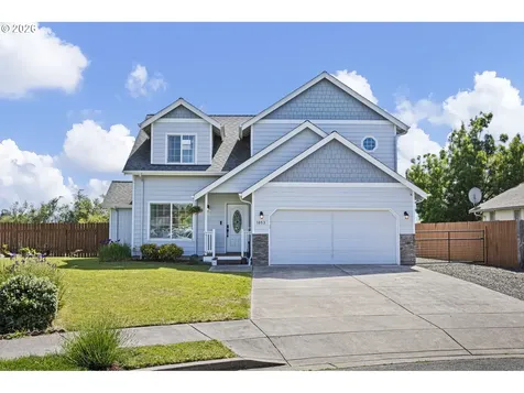 1053 Heckart Lane Harrisburg OR 97446