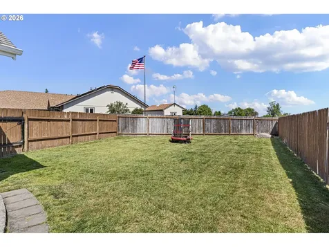 1053 Heckart Lane Harrisburg OR 97446
