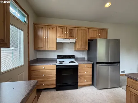 8455 S Victoria Avenue Rockaway Beach OR 97136