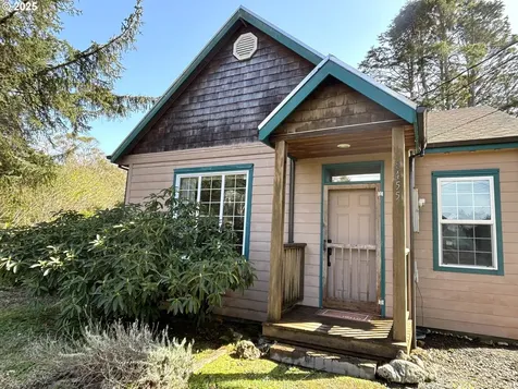 8455 S Victoria Avenue Rockaway Beach OR 97136