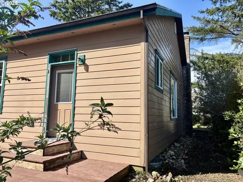 8455 S Victoria Avenue Rockaway Beach OR 97136