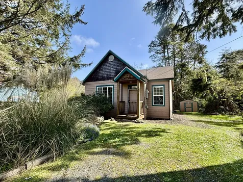 8455 S Victoria Avenue Rockaway Beach OR 97136