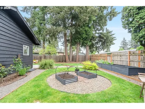 5516 SE Steele Street Portland OR 97206