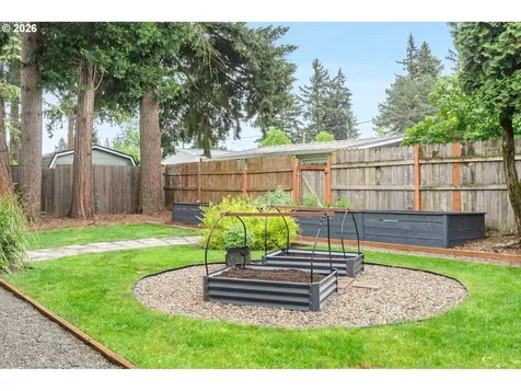 5516 SE Steele Street Portland OR 97206