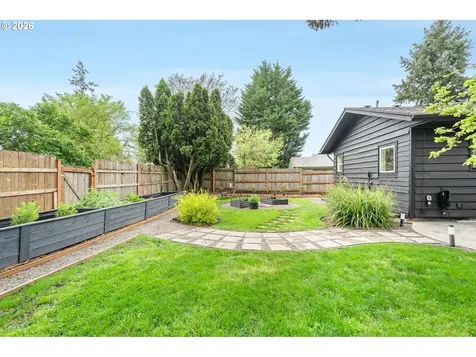 5516 SE Steele Street Portland OR 97206