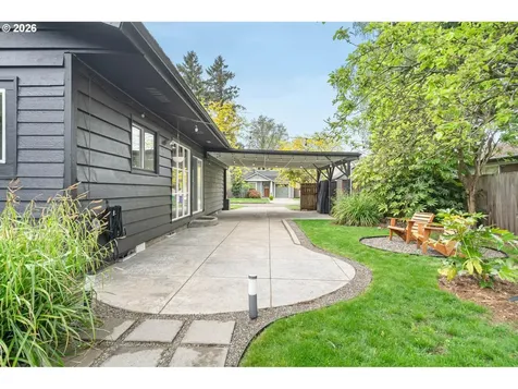 5516 SE Steele Street Portland OR 97206