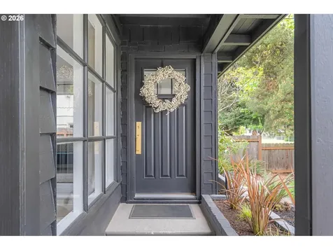 5516 SE Steele Street Portland OR 97206