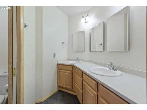 10309 SE 16th Street Vancouver WA 98664