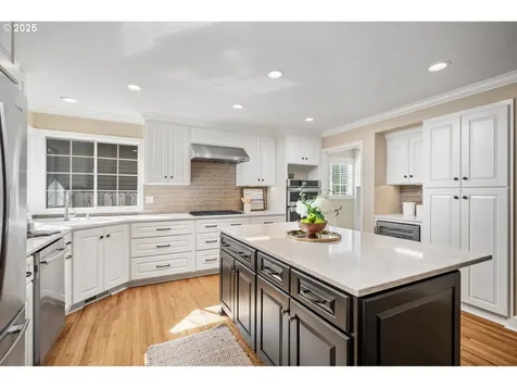 13753 Provincial Hill Drive Lake Oswego OR 97035