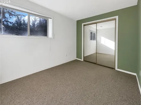 2357 SE Regner Road Gresham OR 97080