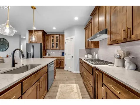 825 S Goose Loop Ridgefield WA 98642