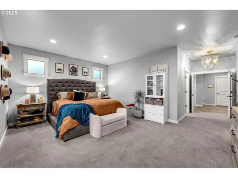 825 S Goose Loop Ridgefield WA 98642