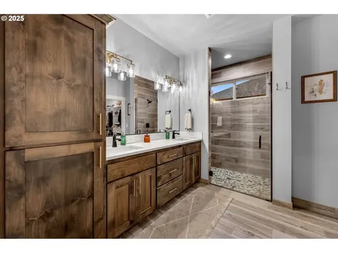 825 S Goose Loop Ridgefield WA 98642