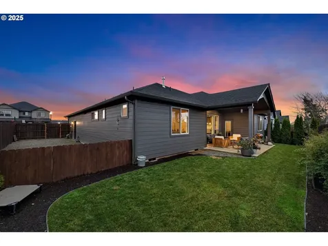 825 S Goose Loop Ridgefield WA 98642