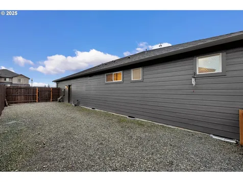 825 S Goose Loop Ridgefield WA 98642