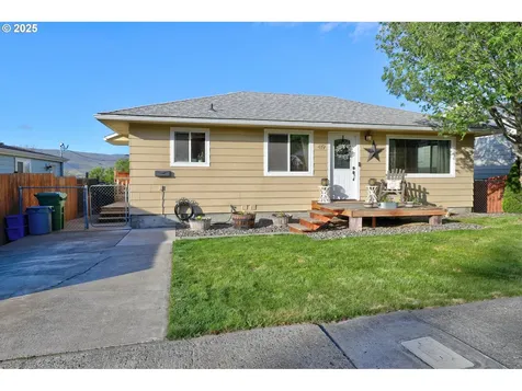 419 W 14th Street The Dalles OR 97058