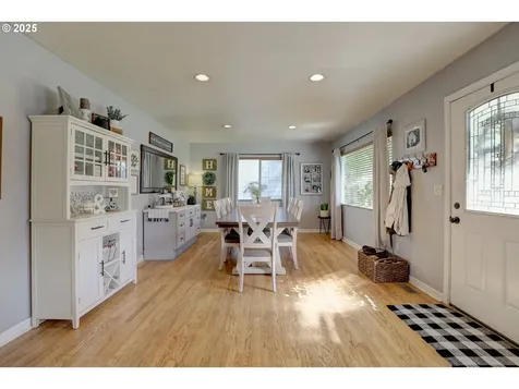 419 W 14th Street The Dalles OR 97058