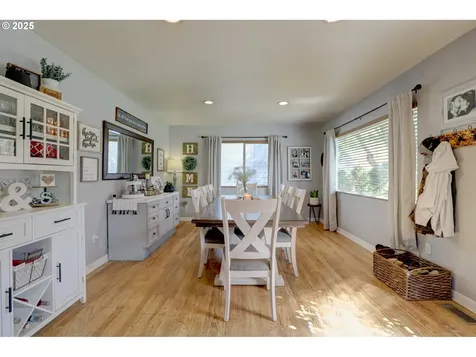 419 W 14th Street The Dalles OR 97058
