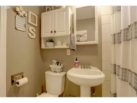 419 W 14th Street The Dalles OR 97058