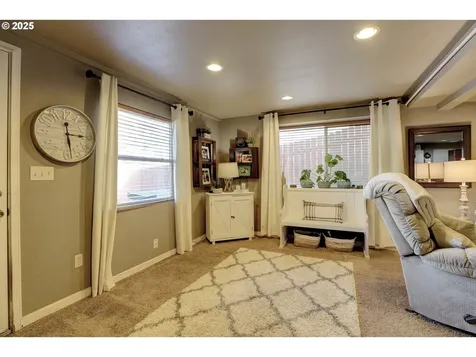 419 W 14th Street The Dalles OR 97058