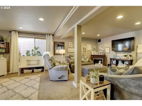 419 W 14th Street The Dalles OR 97058