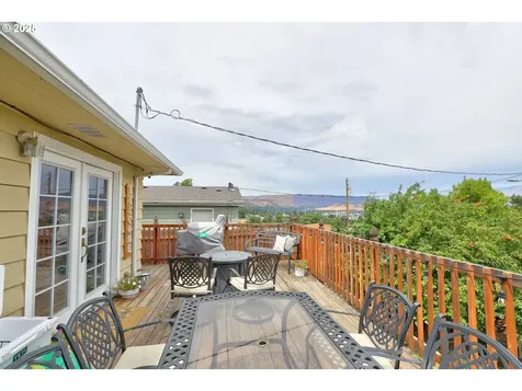 419 W 14th Street The Dalles OR 97058