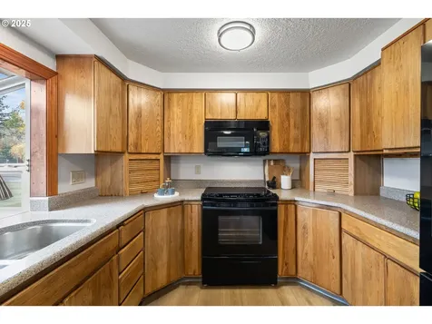 2326 SW Mcginnis Avenue Troutdale OR 97060
