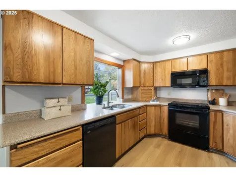 2326 SW Mcginnis Avenue Troutdale OR 97060