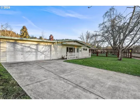 3875 E Amazon Drive Eugene OR 97405