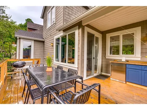 2531 NW Marsden Place Portland OR 97229