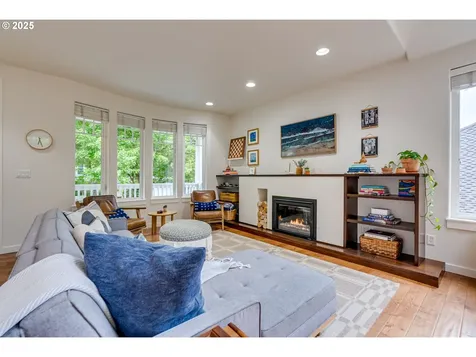 2531 NW Marsden Place Portland OR 97229